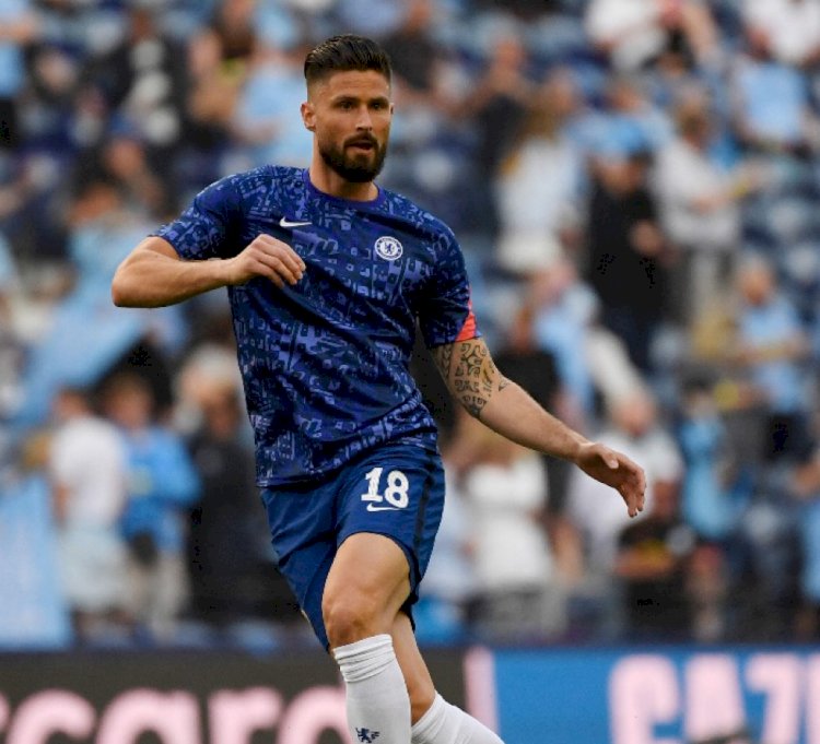 CHELSEA EXTENDS GIROUD CONTRACT BY A YEAR