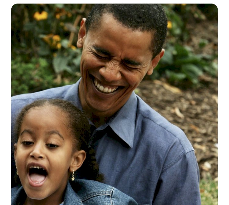 BARRACK OBAMA CELEBRATES FOURTH OF JULY WITH HIS DAUGHTERS BIRTHDAY