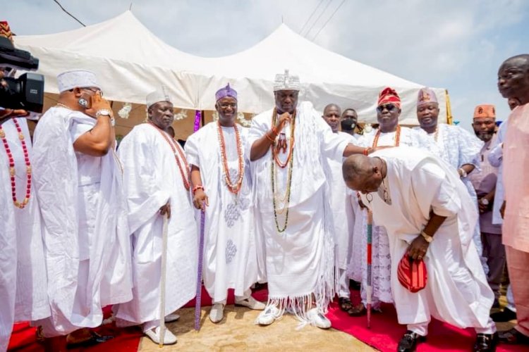 THE OONI OF IFE CHALLENGED IFE POLITICIANS ON THE CONDITIONS OF IFE ROADS